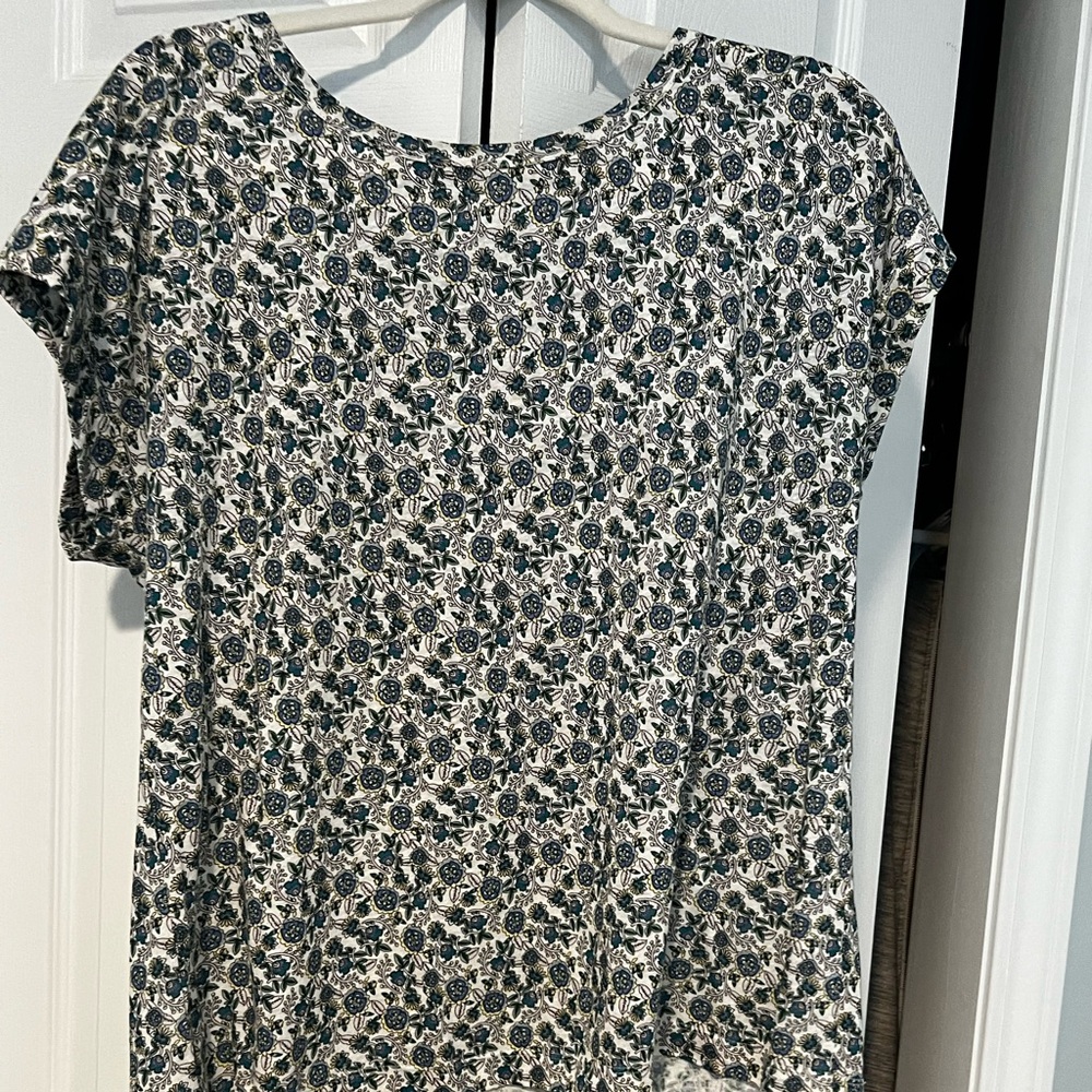 Loft floral top.
